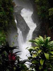 Pailon del Diablo Wasserfallroute