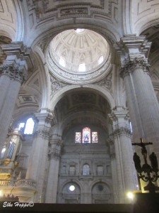 im Inneren der Kathedrale