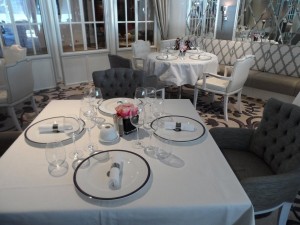 Das Costa Club-Restaurant der neoRomantica
