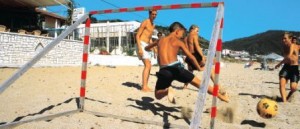 Die Kid's im Einsatz beim Beach Fußball