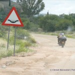 Zwei einsame Motorräder 