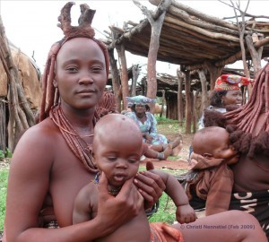 Himba Frau mit Baby