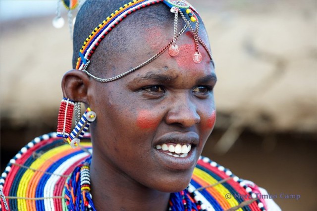 Masai Frau 