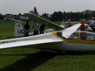 Segelfliegen in Porta Westfalica: Mein erster Flug im Segelflugzeug