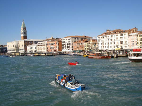 Reisetipp Venedig – Von Markusplatz, Rialto-Brücke, Canale Grande, Dogenpalast und Lido di Jesolo
