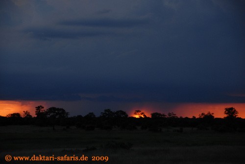 Hwange Nationalpark - Shumba - Sonnenuntergang