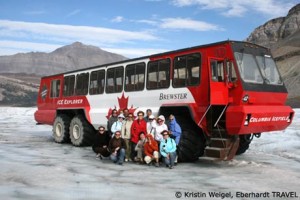 Auf dem Athabasca-Gletscher am Columbia Icefield