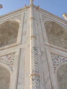 optische Täuschung am Taj Mahal