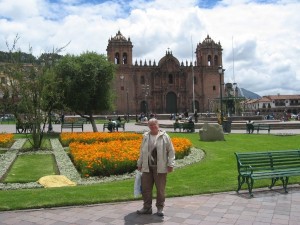 Plaza de Armas mit der Kathedrale