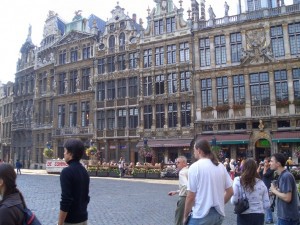schöne Bürgerhäuser auf dem Brüsseler Marktplatz