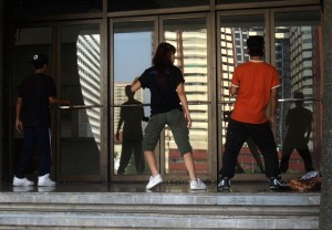 Straßenkinder tanzen