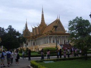 Die Silberpagode mit Smaragdbuddha im Koenigspalast
