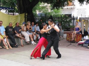 Tango Tänzer auf der Strasse in Buenos Aires