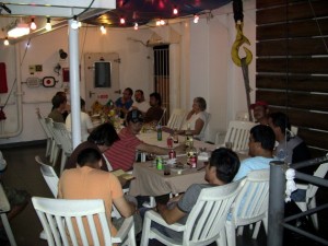 Die BBQ-Party auf dem ruhigen Pazifik