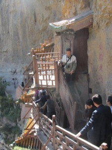 schmale Treppen und Stege
