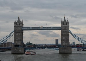 Die Tower Bridge - Blick von Bord der FTI Berlin 