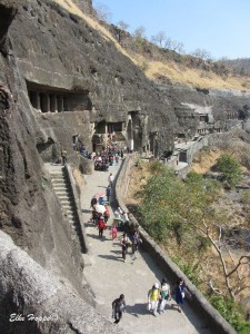lange Wege in Ajanta