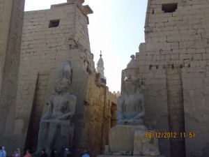 Durchgang im Luxor Tempel