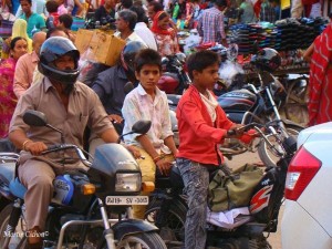 jugendliche Mopedfahrer