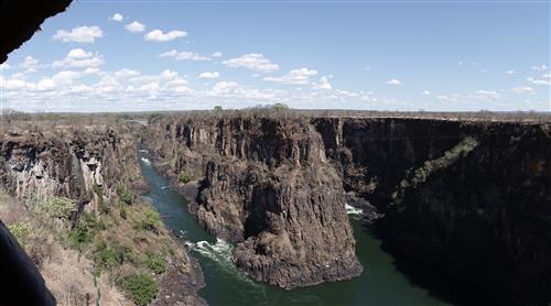 Die Sambesi Schlucht vom Victoria Falls Lookout Cafe aus gesehen