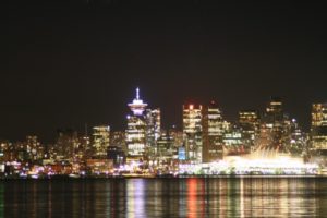 Blick auf Vancouver bei Nacht