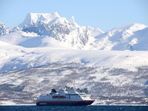 Single Urlaub an Bord von Hurtigruten