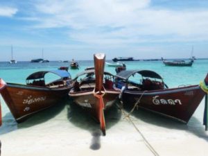 Langboot auf Koh Tao