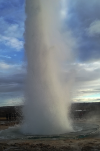 Eruption des Strokkur Geysir am Golden Circle